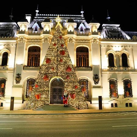 Alea Central Studio Art Museum Крайова Екстер'єр фото
